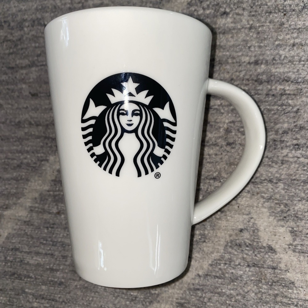 Starbucks Latte Mug Black Siren Logo 12oz. Tall 2014 Pre Owned Coffee Tea
